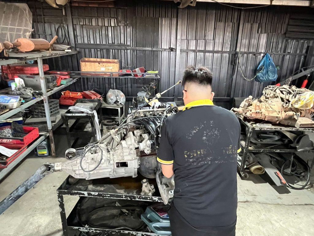 Sửa Chữa Động Cơ tại gara Phước Tiến 