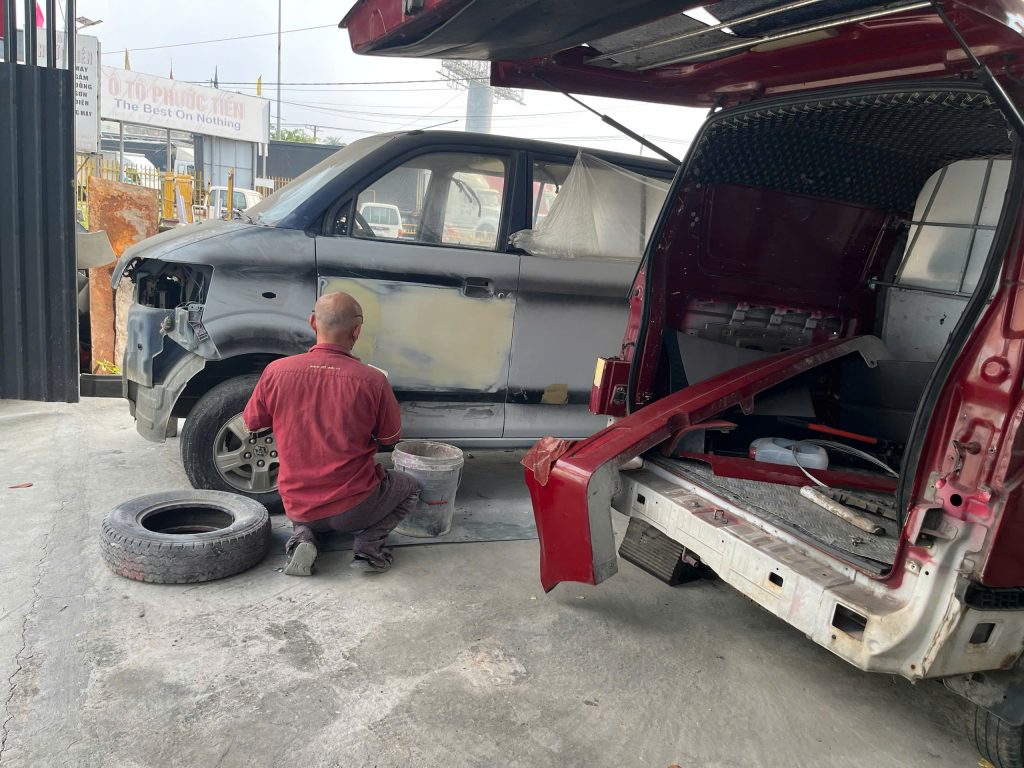 Sửa Chữa Thân Vỏ Xe gara Phước Tiến 